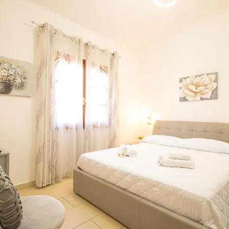 Capo Comino 3 * לה קאלטה